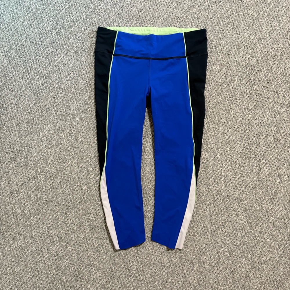 Athleta Velocity Colorblock Capri EUC Size Medium